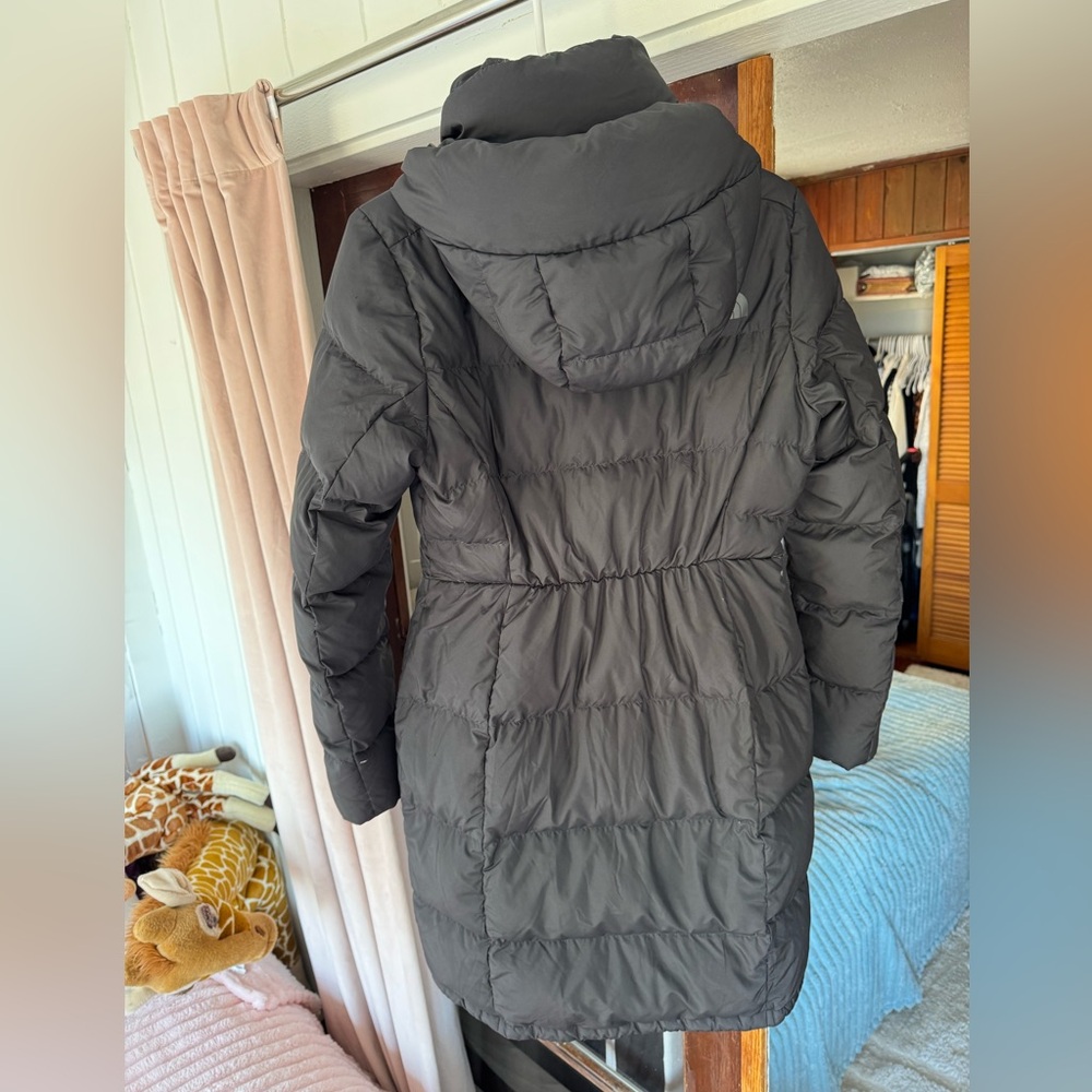 Northface Metropolis Parka - Picture 2 of 8